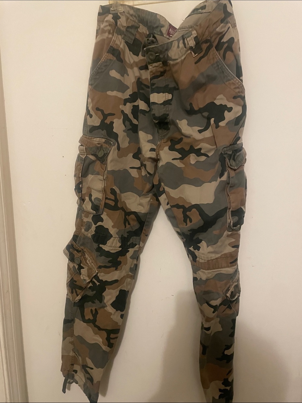 Men's Camouflage Cargo Pants - Brown/Green Camo